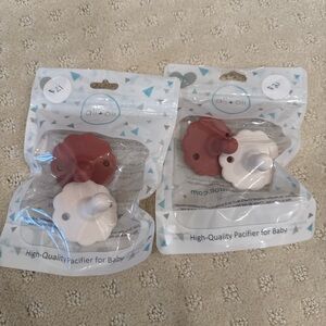 Ali + Oli Silicone Pacifier Bundle Neutral Baby Pacifiers BPA Free New